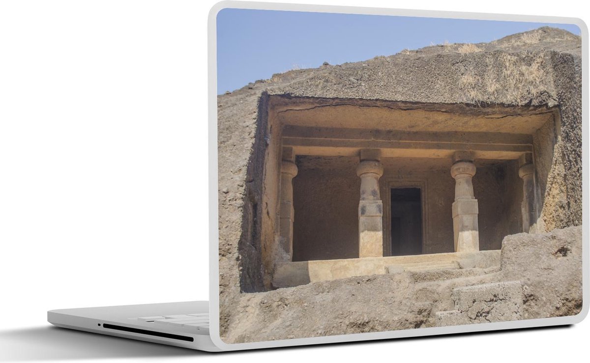 Afbeelding van product SleevesAndCases  Laptop sticker - 13.3 inch - Een kanheri grot in de stad Mumbai in India