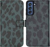 iMoshion Design Softcase Book Case Samsung Galaxy S21 FE hoesje - Green Leopard