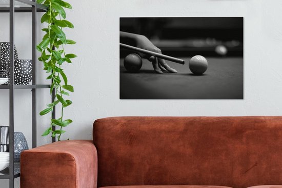 Une femme joue au billard dans une toile de café 90x60 cm - Tirage