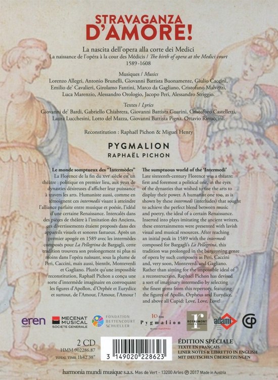 CD hoes met tekst 'Stravaganza D'Amore! La nascita dell'opera alla corte dei Medici'. Twee heren in historische kledij en een dame in een blauwe jurk met bloemenpatroon. Tekst in het Nederlands en Engels.