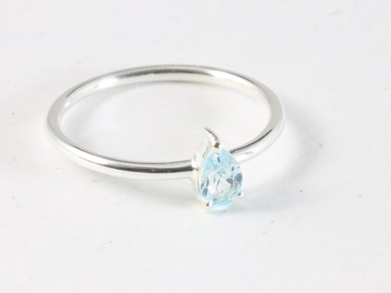 Bague fine en argent brillant avec topaze bleue - taille 19