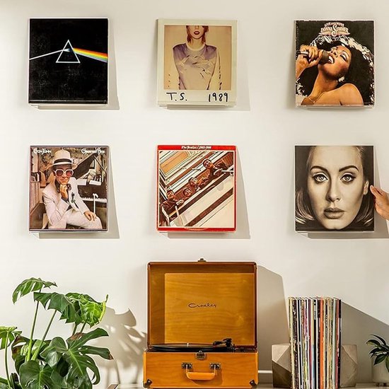 Zeven acryl planken met iconische albumhoezen, waaronder Pink Floyd, Taylor Swift, Donna Summer, Elton John, The Beatles, en Adele.