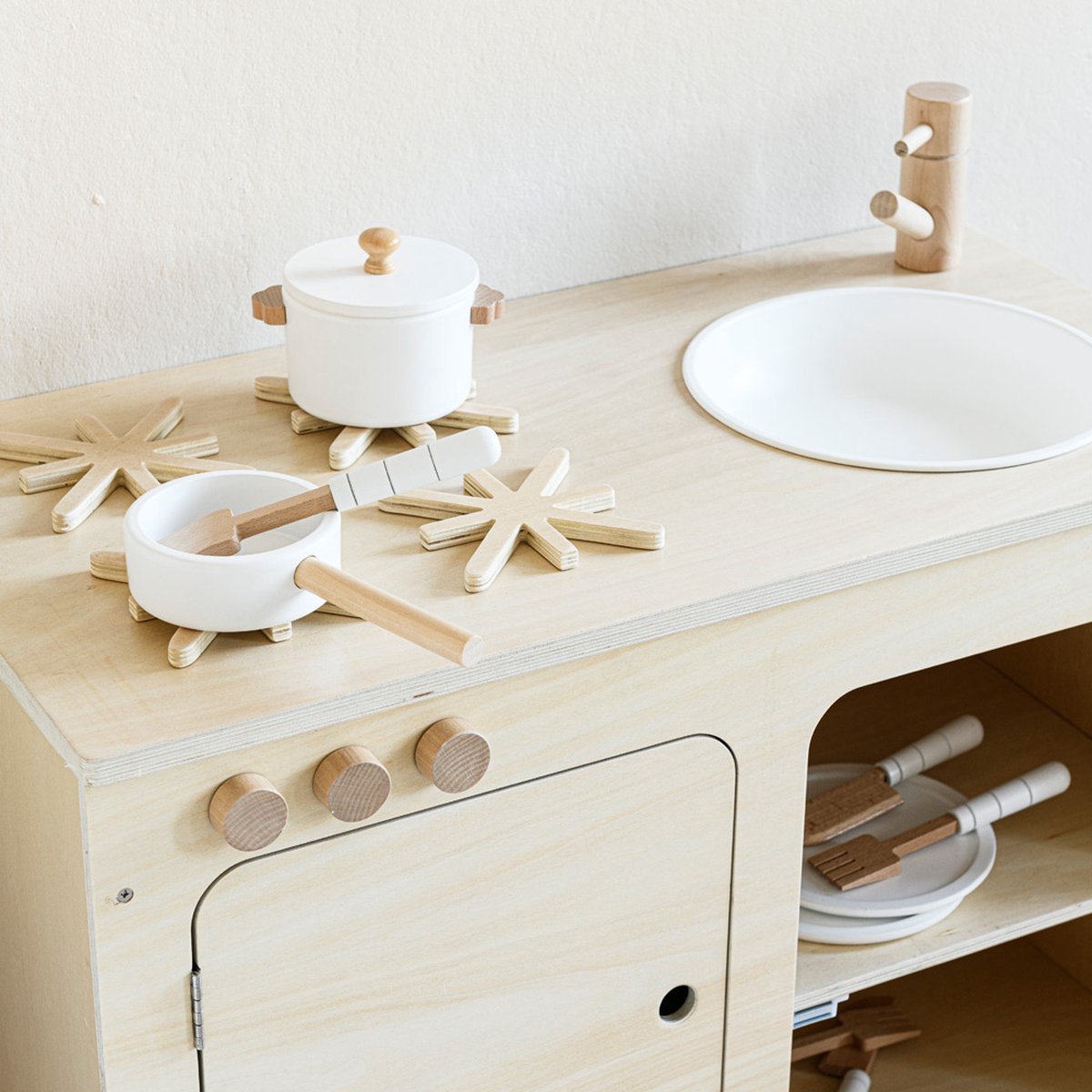 Petite Amélie Speelkeuken Parisienne - Kinderkeuken inclusief muur plank - H 52 cm — afbeelding 4