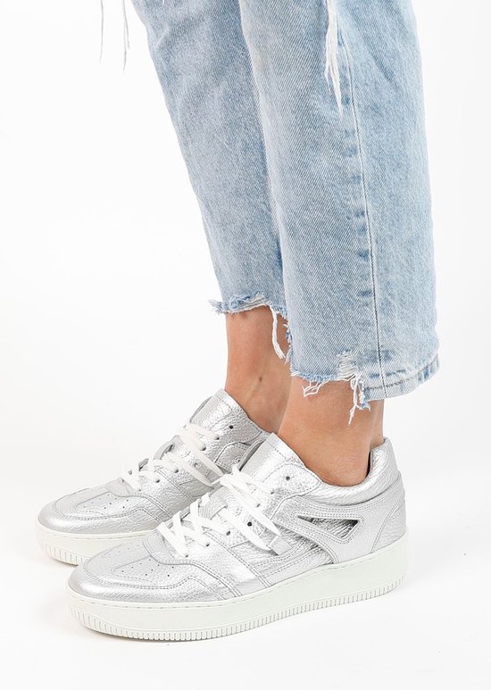 Sacha Dames Zilveren leren sneakers Maat 36 bol