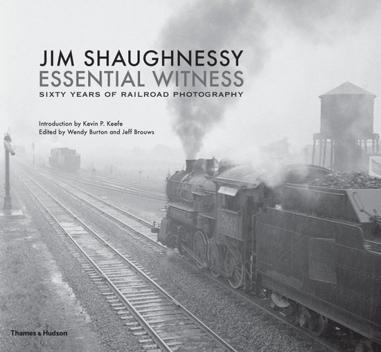 Jim Shaughnessy: Essential Witness - cover