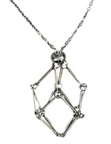 Pendentif cage avec chaîne couleur argent