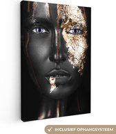 Image unique d'une femme maquillée aux nuances dorées. Le portrait est facile à combiner grâce aux couleurs noir et or 60x90 cm - Tirage photo sur toile (Décoration murale salon / chambre)