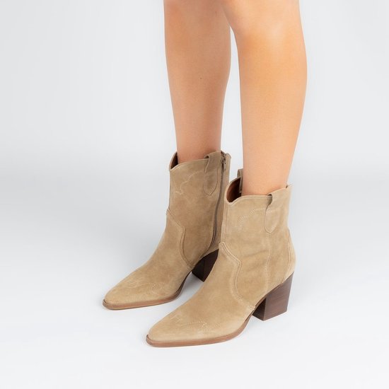 Manfield - Dames - Beige suède cowboylaarzen - Maat 41 | bol