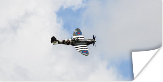 Affiche avion Spitfire dans un ciel nuageux - 160x80 cm