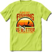 A Bad Day Fishing - Vissen T-Shirt | Grappig Verjaardag Vis Hobby Cadeau Shirt | Dames - Heren - Unisex | Tshirt Hengelsport Kleding Kado - Groen - XL