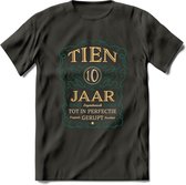 10 Jaar Legendarisch Gerijpt T-Shirt | Aqua - Ivoor | Grappig Verjaardag Cadeau | Dames - Heren | - Donker Grijs - S