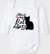 Baby Rompertje met tekst 'At least my cat loves me' | lange mouw l | wit zwart | maat 62/68 | cadeau | Kraamcadeau | Kraamkado