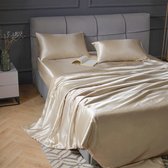 Luxe Dekbedovertrek Set - Champagne - 220cm × 240cm - 1 dekbedden - 2 kussenslopen - Slapen - Slaapkamer - Beddengoed - Hoeslaken