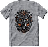 Wolf - Dieren Mandala T-Shirt | Oranje | Grappig Verjaardag Zentangle Dierenkop Cadeau Shirt | Dames - Heren - Unisex | Wildlife Tshirt Kleding Kado | - Donker Grijs - Gemaleerd -