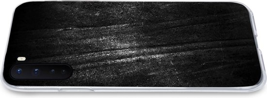 Telefoonhoesje met zwarte metaalprint met subtiele glitter. De camera-uitsparing is zichtbaar.