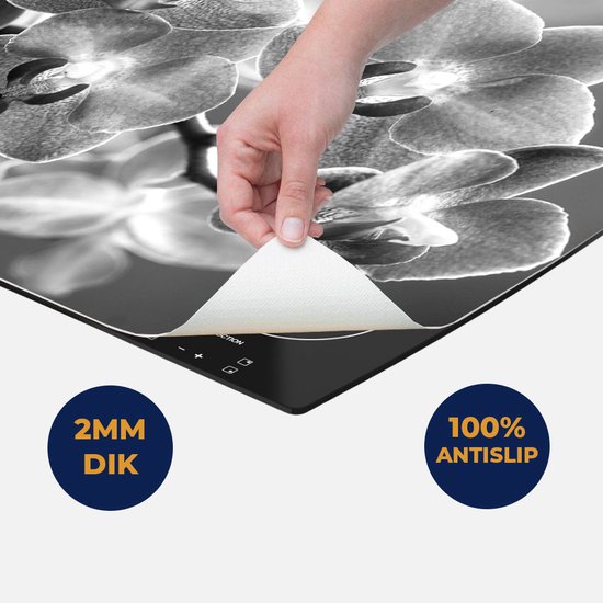 Chefcare Inductie Beschermer Roze Orchidee Bloemen - Zwart Wit - 80x50 cm - Afdekplaat Inductie - Kookplaat Beschermer - Inductie Mat