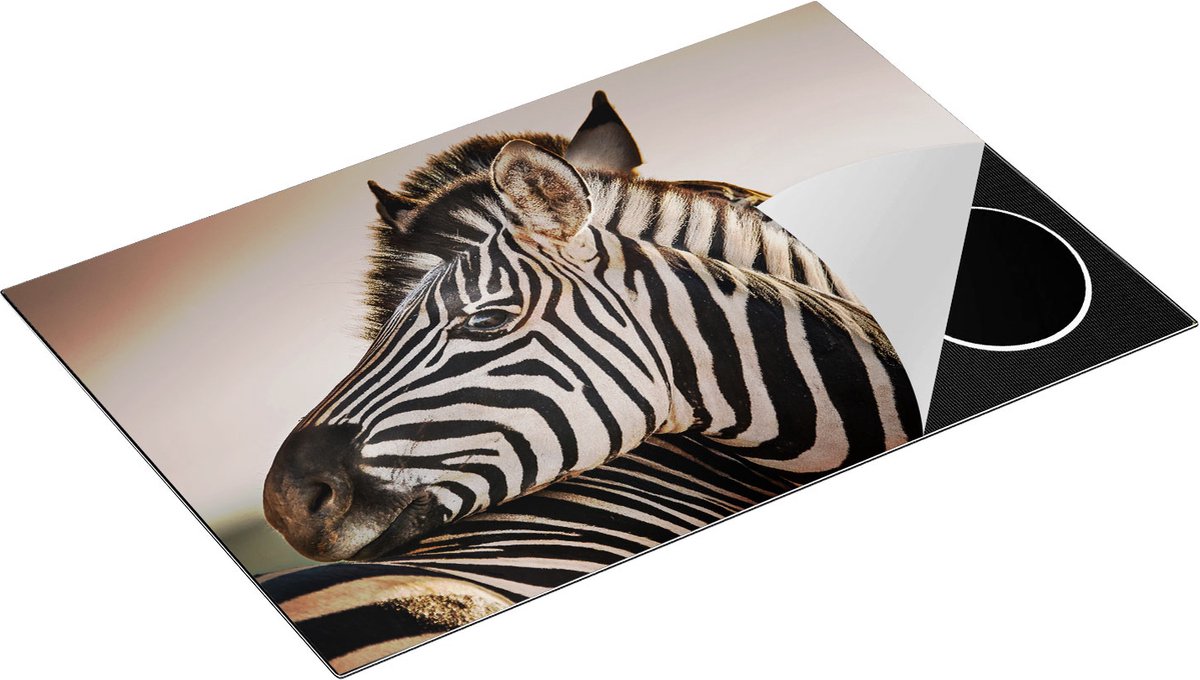 Chefcare Inductie Beschermer Twee Knuffelende Zebra's - 80,2x52,2 cm - Afdekplaat Inductie - Kookplaat Beschermer - Inductie Mat
