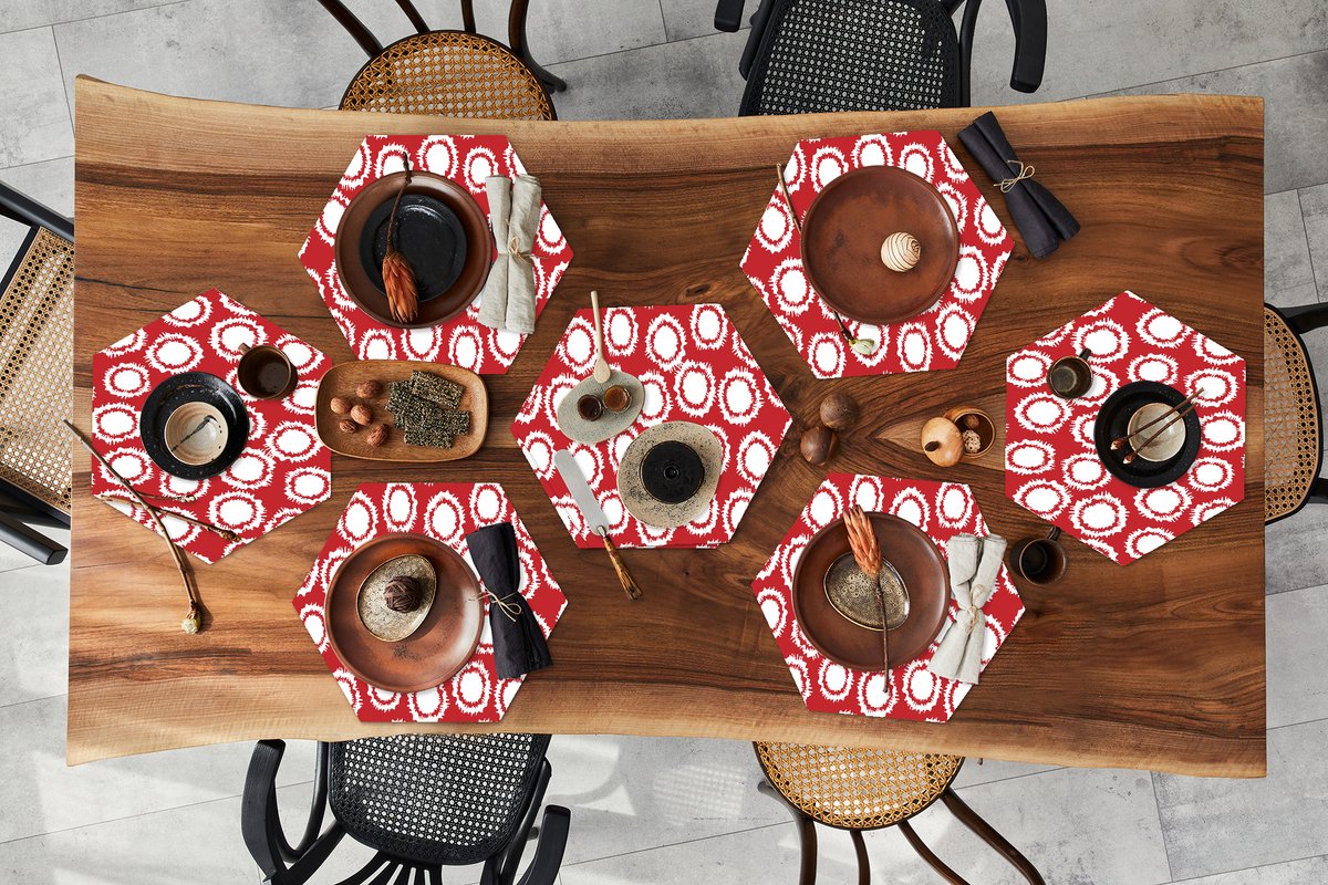 Placemats hexagon - Onderleggers placemats - Placemat zeshoek - Stippen - Rood - Patroon - 8 stuks