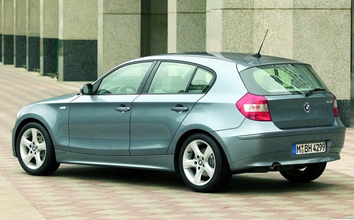 BMW 1 E87 depuis 2004-2013 tapis de sol moquette velours