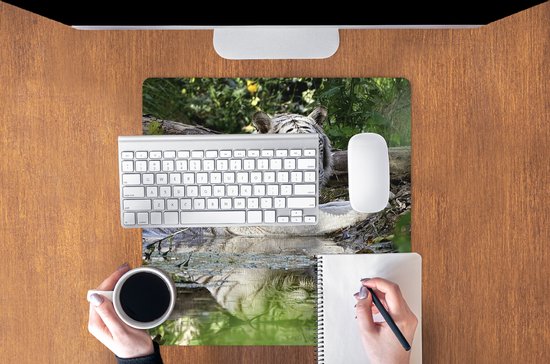Muismat XXL 50x50 cm - Bureau onderlegger - Bureau mat Witte tijger in het water - Bureaumat - Gaming mousepad xl - Bureaulegger groot - Computer deskmat