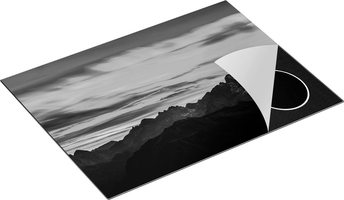 Chefcare Inductie Beschermer Oranje Zonsondergang in de Bergen - Zwart Wit - 70x55 cm - Afdekplaat Inductie - Kookplaat Beschermer - Inductie Mat