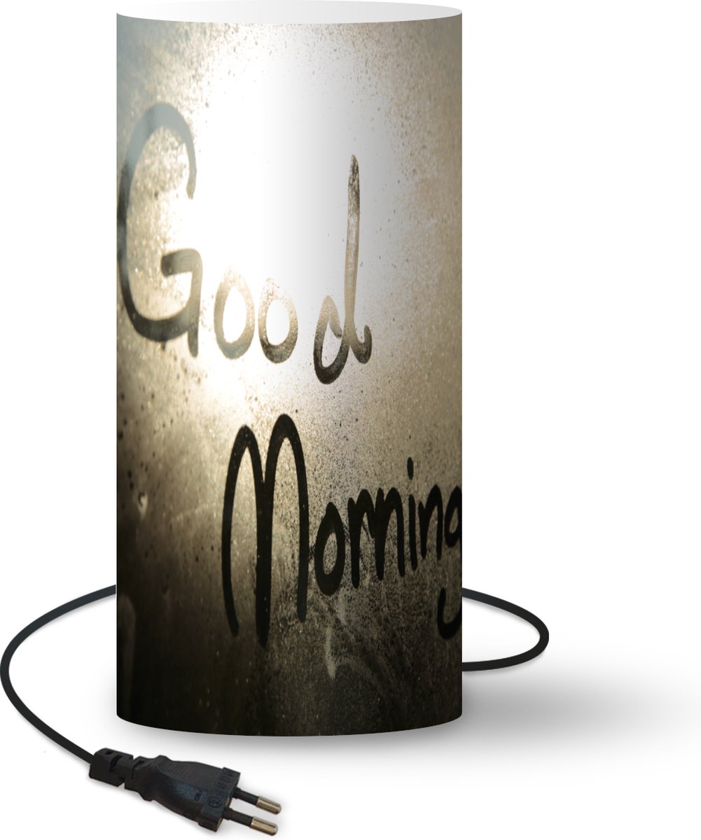 Lamp - Nachtlampje - Tafellamp slaapkamer - Quotes - Goodmorning! - Zonnestralen - 54 cm hoog - Ø24.8 cm - Inclusief LED lamp