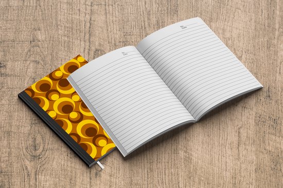Notitieboek - Schrijfboek - Patronen - Retro - Bruin - Geel - Notitieboekje klein - A5 formaat - Schrijfblok