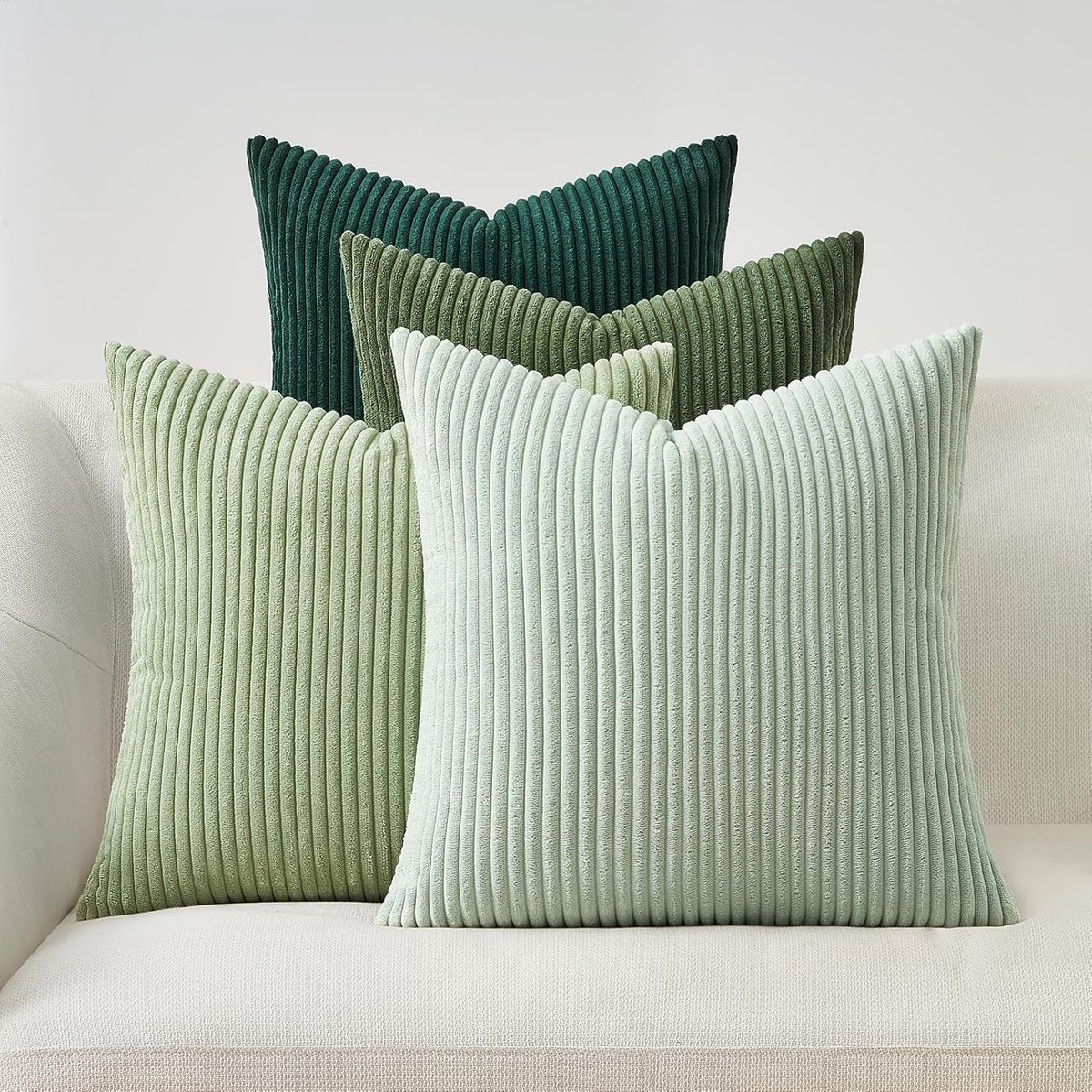 SnelShoppen - Set van 4 Stuks 45x45cm Velours Kussenhoezen Lichtgroen - Decoratieve Kussencovers voor Bank, Slaapkamer, Woonkamer, Balkon, Kinderen -