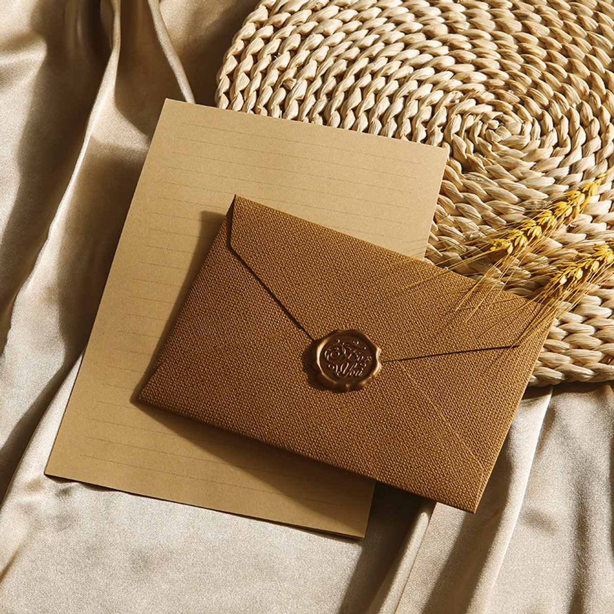 Luxe 6-delige set van enveloppen en briefpapier met linnenstructuur en lakzegels – perfect voor doe-het-zelfprojecten, huwelijksuitnodigingen, bruiloften op het gemeentehuis, foto's en ansichtkaarten.-Bruin