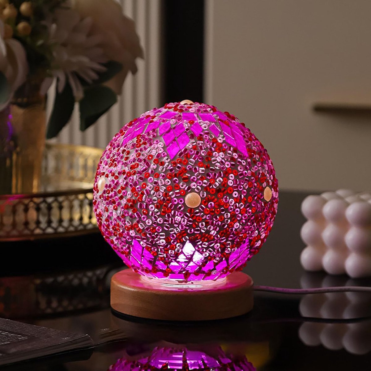 SnelShoppen - Marokkaanse Roze Mozaïeklamp Vintage Retro Gekleurd Turks Boheems Tiffany Lamp met Houten Basis voor Slaapkamer, USB-Laden Decoratief Li