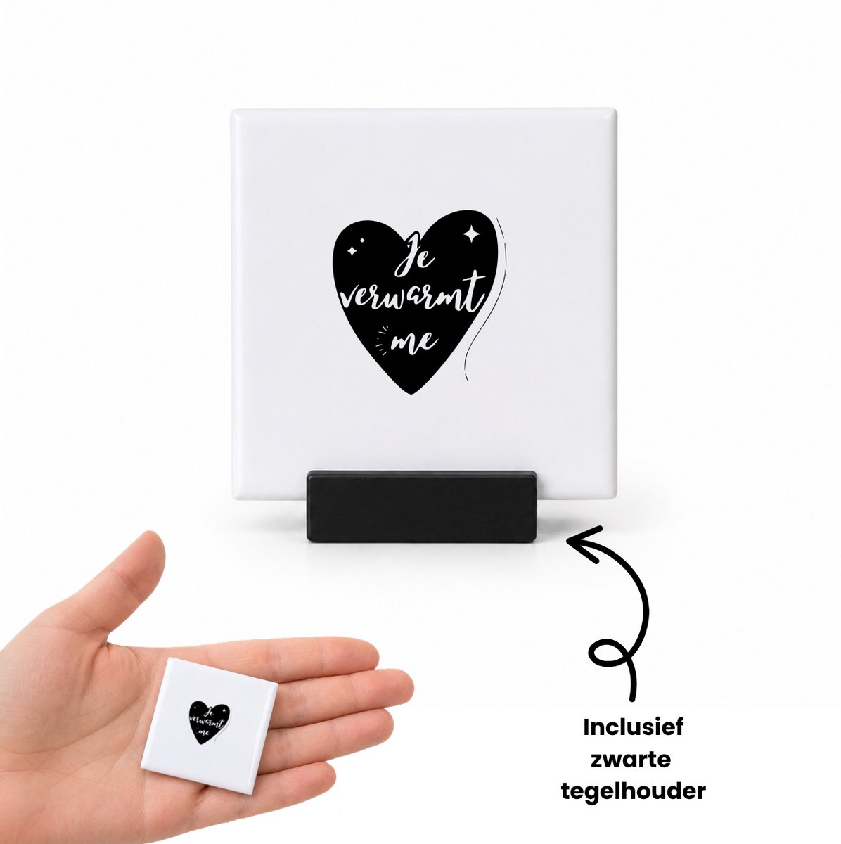 Hacebo Je verwarmt me tegeltje met tegelhouder - Liefde - Familie - tegeltjes met tekst - Cadeau - spreuktegels - 4.8x4.8 CM Wit