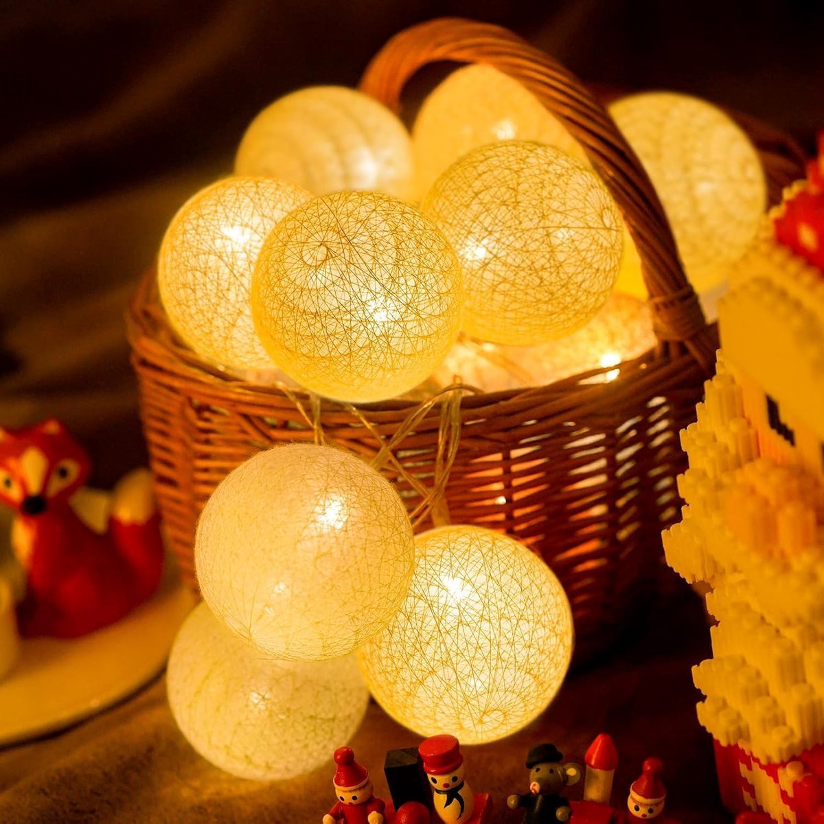 SnelShoppen - 3.8m Batterij Fairy Lights met Lantaarns en Katoenen Ballen, 20 LED Sfeerverlichting voor Kinderkamer, Feest, Kerst, Tuin, Patio (Wit)