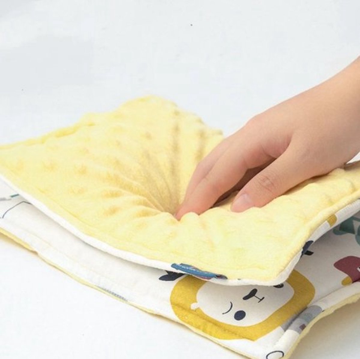 Nieuweborn Wolk Kussen - Verzorgend Beanie-kussen van Velvet voor baby's, Ademend katoen voor alle seizoenen - Comfortabel babykussen voor slaap en ontspanning