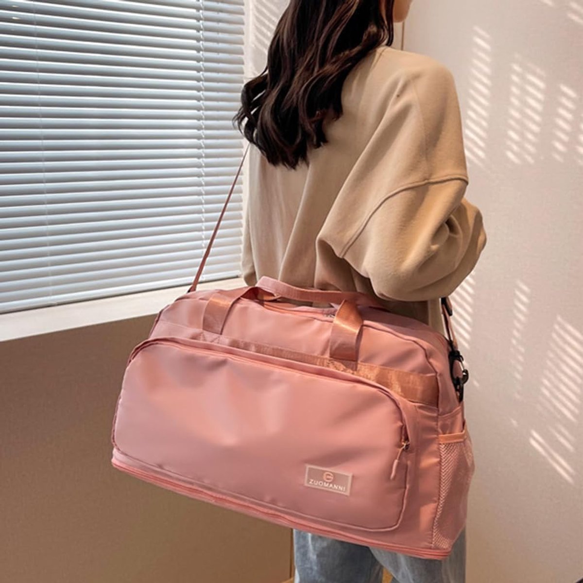 SnelShoppen - Dames Sport Duffle Bag 50L - Uitbreidbaar van 37.7L naar 50.7L - Waterdichte Sporttas met Wet Bag - Lichtroze Weekend Reistas voor Gym e