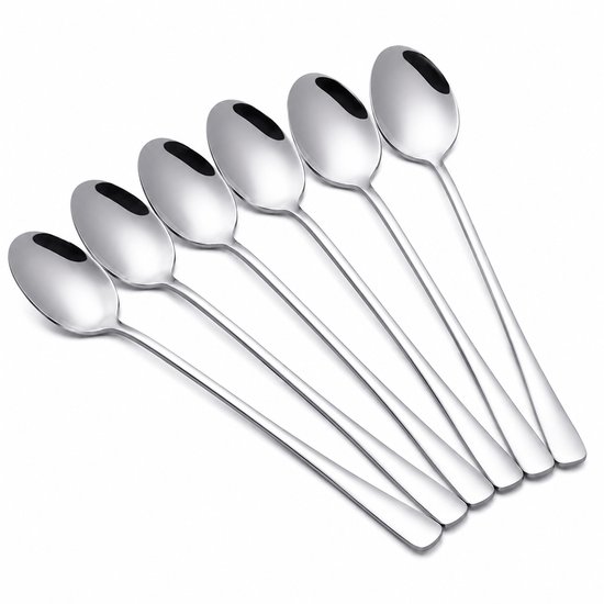 Six cuillères en acier inoxydable argentées, disposées en ligne diagonale.