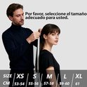 Man meet hoofd van vrouw met meetlint. Tekst: Por favor, seleccione el tamaño adecuado para usted. Maattabel XS-XL.