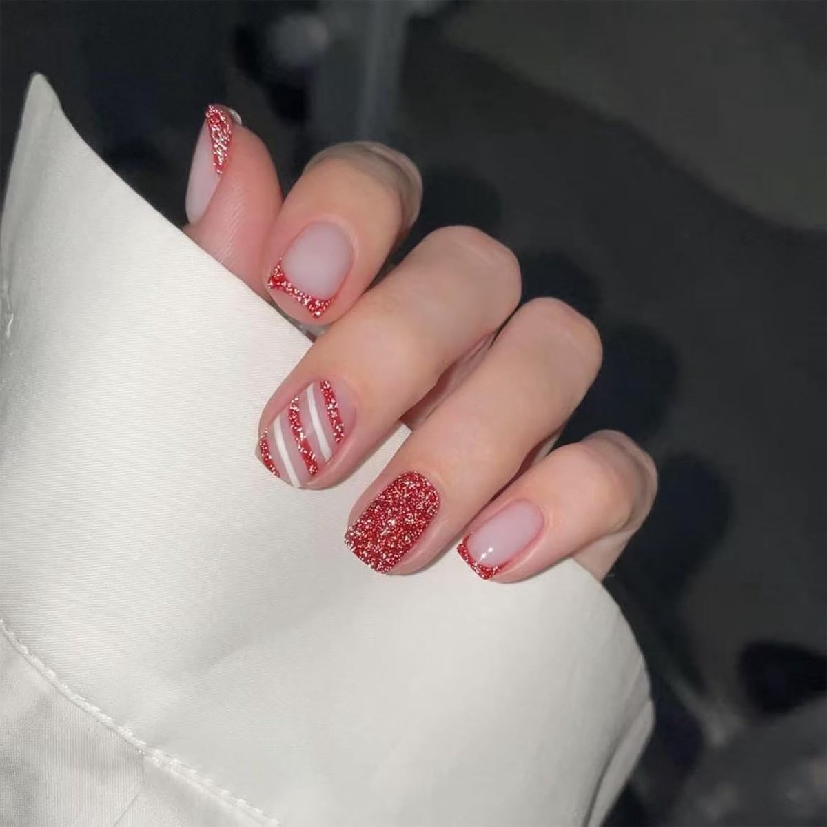 Nepnagels set - 24 stuks - Franse nagels met kerstmotieven - Perfect voor de feestdagen - ShopVlot