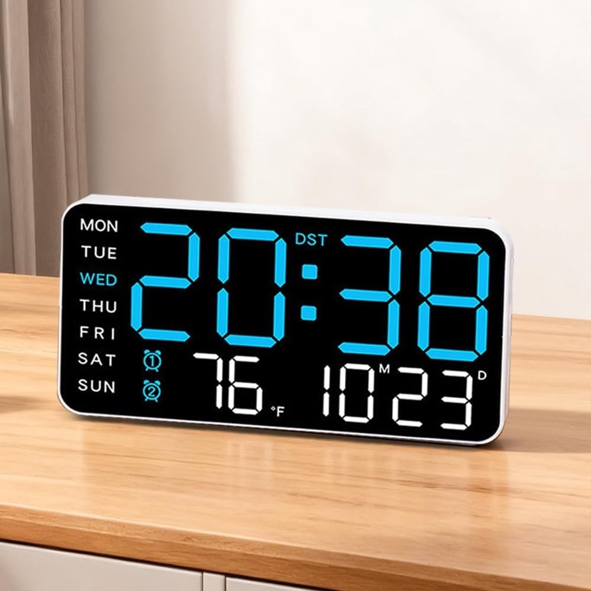 Digitale LED Wandklok met Alarm, Temperatuur en Datum - Stijlvolle Klok voor Thuis, Slaapkamer en Kantoor met Stembesturing en Helderheid Instelling 21.5 x 2.8 x 11 cm