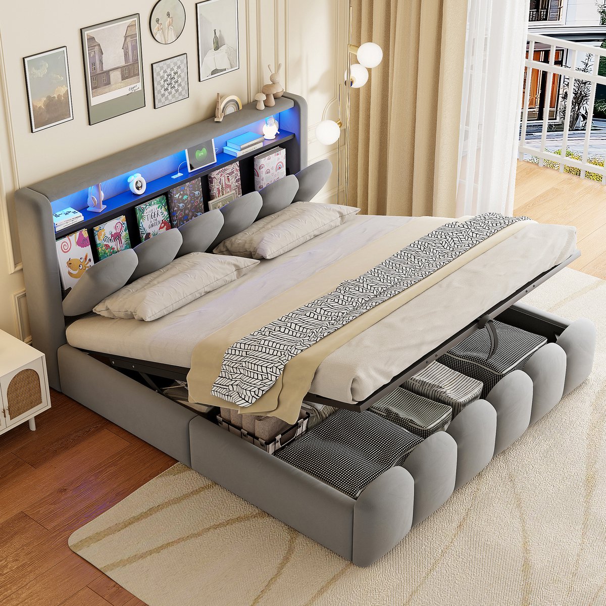 Gestoffeerd bed - met hydraulische opbergruimte en LED - 180x200 cm - Grijs fluweel - USB/Type-C aansluitingen - Opbergruimte in hoofdeinde - Bloemblaadjesontwerp