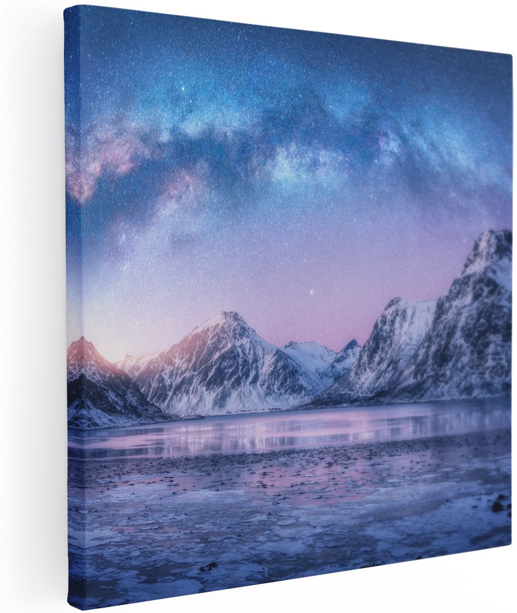 Artaza Canvas Schilderij Melkweg Bij De Besneeuwde bergen - 100x100 cm - Groot - Wanddecoratie Woonkamer - Schilderijen - Muurdecoratie