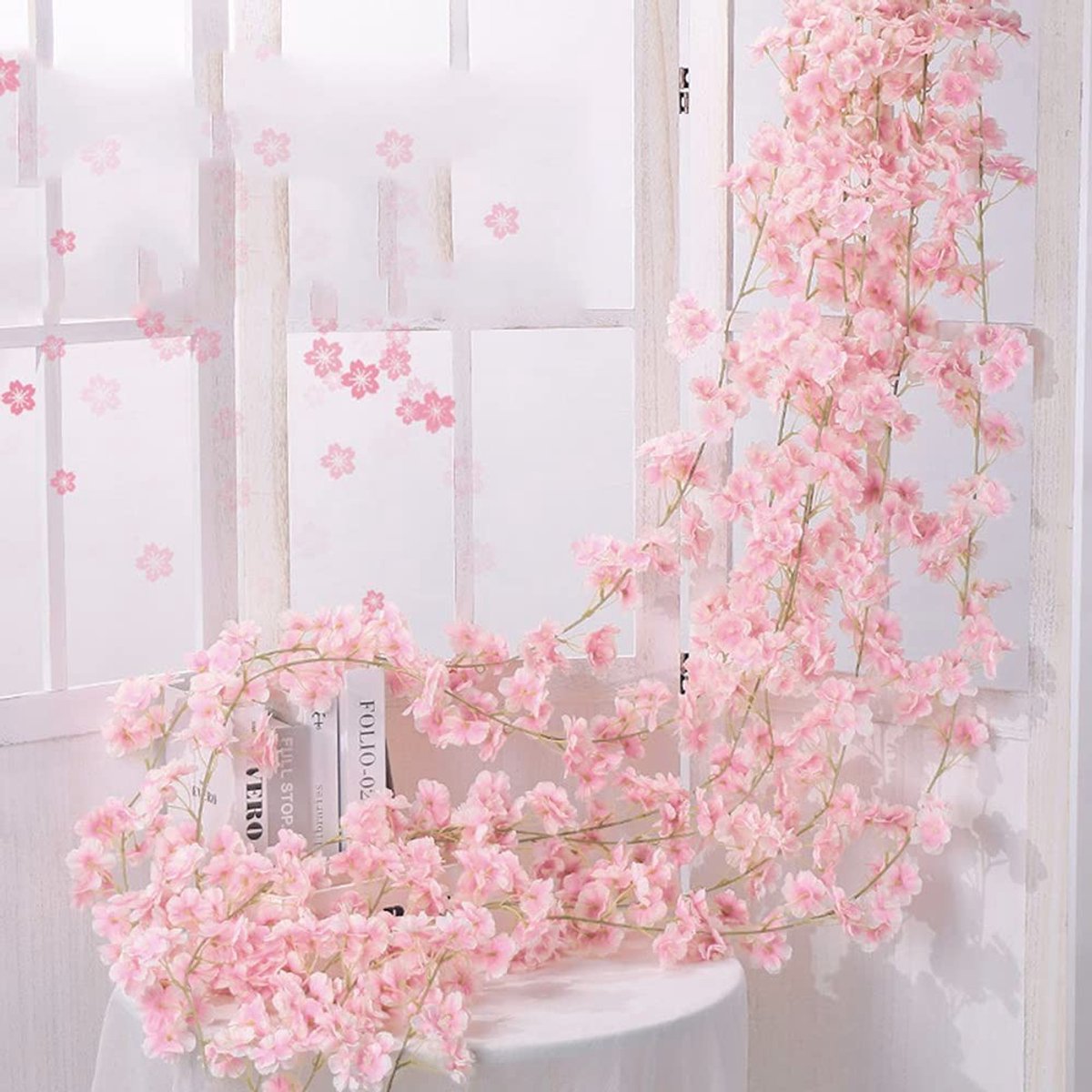 Dailygoods- Bloemenkrans Kunstbloemen - 135 Bloemkoppen - Zijde/Kunststof - 1,8 Meter Lang - Decoratie voor Feest/Huis - Lichtroze/Rozerood - Decoratieslinger