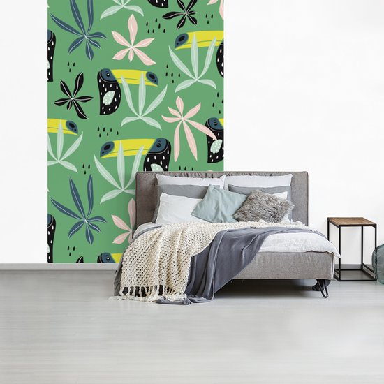 Behang - Fotobehang Toekan - Bladeren - Groen - Breedte 180 cm x hoogte 280 cm
