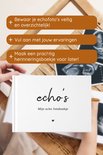 Een wit 'echo's' fotoboekje met gouden tekstballonnen die de inhoud beschrijven.