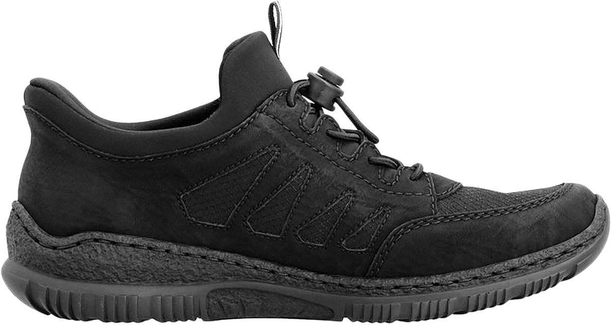 Sneakers met veters