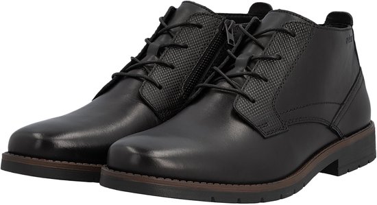 Zwarte leren veterboots met ritssluiting, stevige zool en textuurdetail.