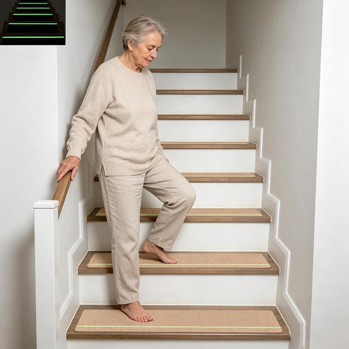Set van 15 Antislip Trapmatten met Zelfklevende Glow Stripes - Beige, Veiligheid, Comfort en Stijl voor Thuisgebruik