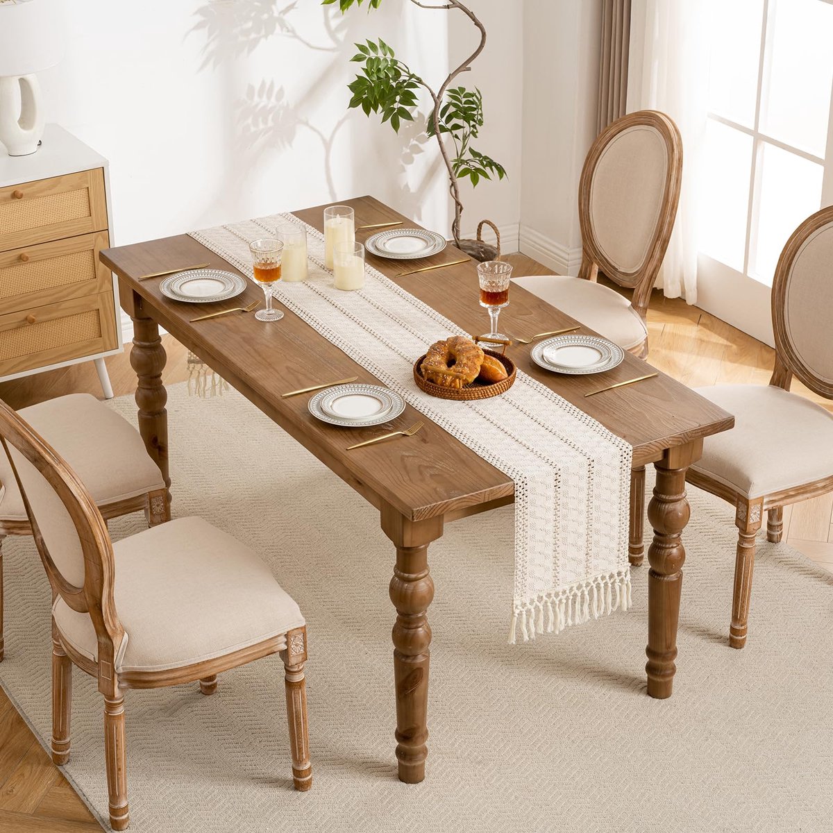 Tafelloper 30 x 140 cm - katoen en linnen - beige met kwastjes - perfect voor landhuisstijl - ShopVlot