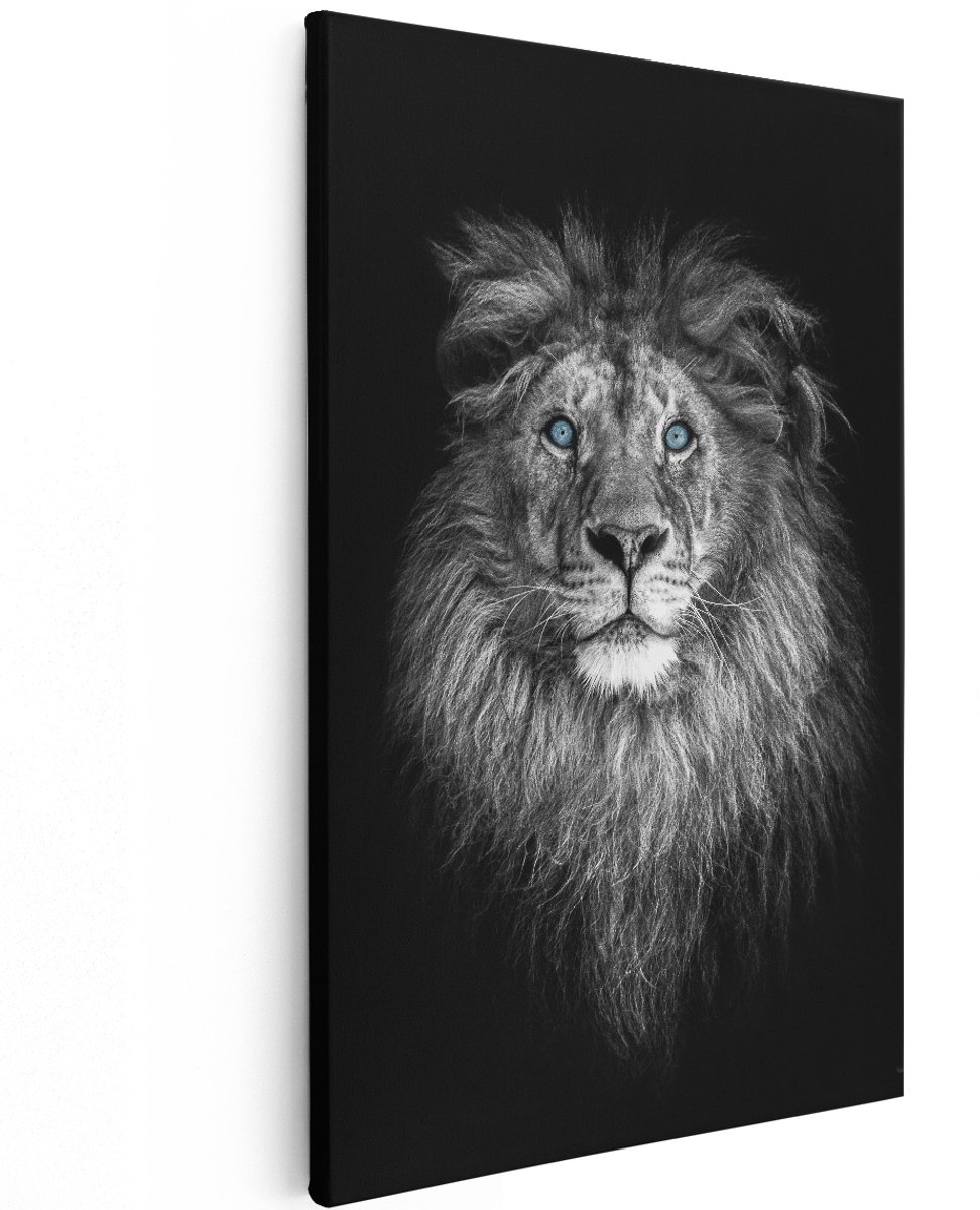 Artaza Canvas Schilderij Leeuw Met Blauwe Ogen - Zwart Wit - 120x180 cm - Groot - Wanddecoratie Woonkamer - Schilderijen - Muurdecoratie