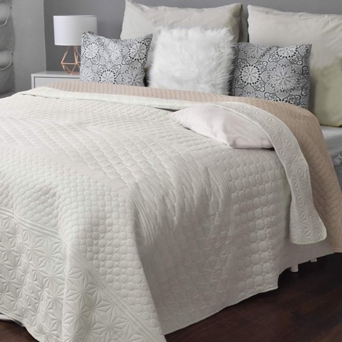 Sprei - Deken Plaid - Slaapkamer Decoratie - Omkeerbaar Ontwerp - 240 x 260 cm - Ecru Patroon