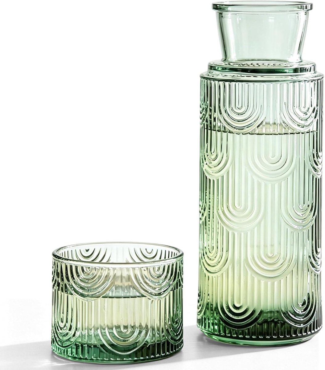 SnelShoppen - Compacte 2-in-1 Waterkaraf met Deksel en Glas - 630 ml, Glazen Karaf voor Nachttafel, Bureau, Ideaal voor Water, Sap of Frisdrank - Groe